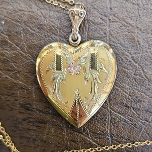 Gold Heart Pendant Necklace